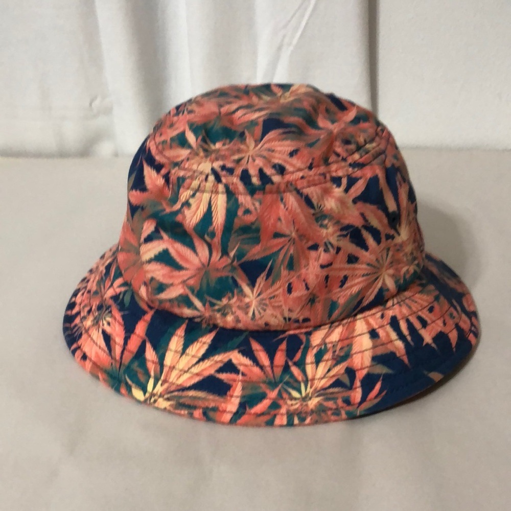 Pull In Colorful Mj Leaf Pattern Bucket Hat - image 3